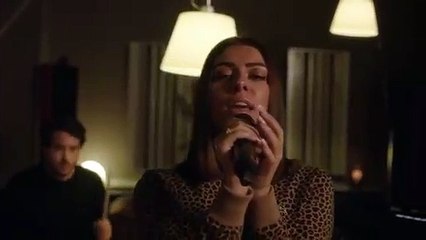 BEST 2019 FEMALE VERSION OF MIA | Bad Bunny feat. Drake (Cover Paula Cendejas)