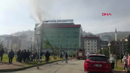 Video herunterladen: Trabzon-Avrasya Üniversitesi'nde Yangın Çıktı-3