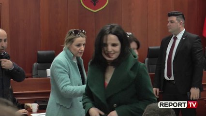 Prokurorja: Investigoni vendimin që më shkarkoi..apo vettingu është në duar të kriminelëve