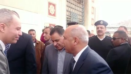 لحظة وصول كامل الوزير لمحطة مصر