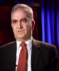 "Hiç kimse halkla arama barikat koyamaz"