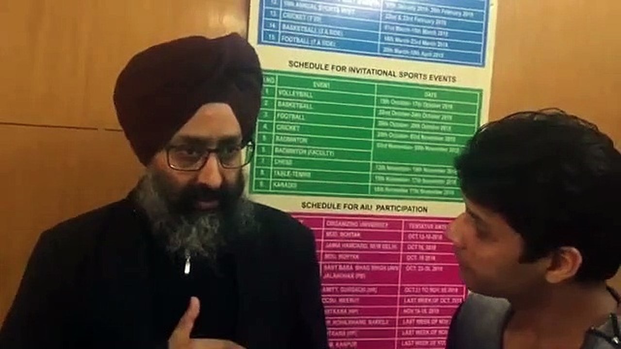 PWL 4_Punjabi Singer Rabbi Shergill sings on the stage of Pro Wrestling League