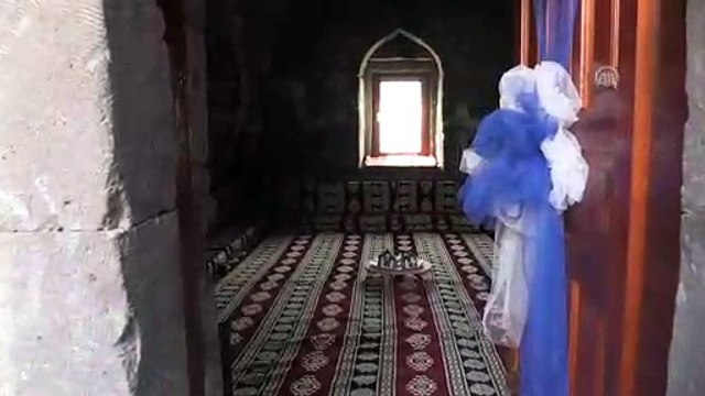 Tarihi medrese, kitap kafeye dönüştürüldü - BİTLİS