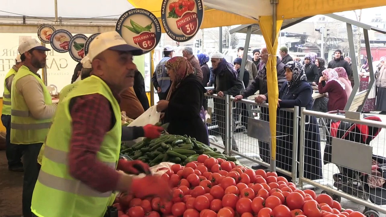 Gaziantep'te tanzim satış noktalarına yoğun ilgi