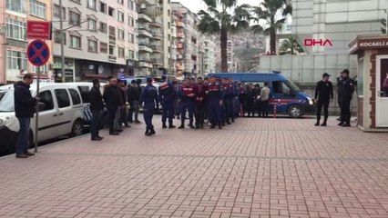 Kocaeli Hdp Seçim Bürosu Açılışında Gözaltına Alınan 12 Kişi Adliyede