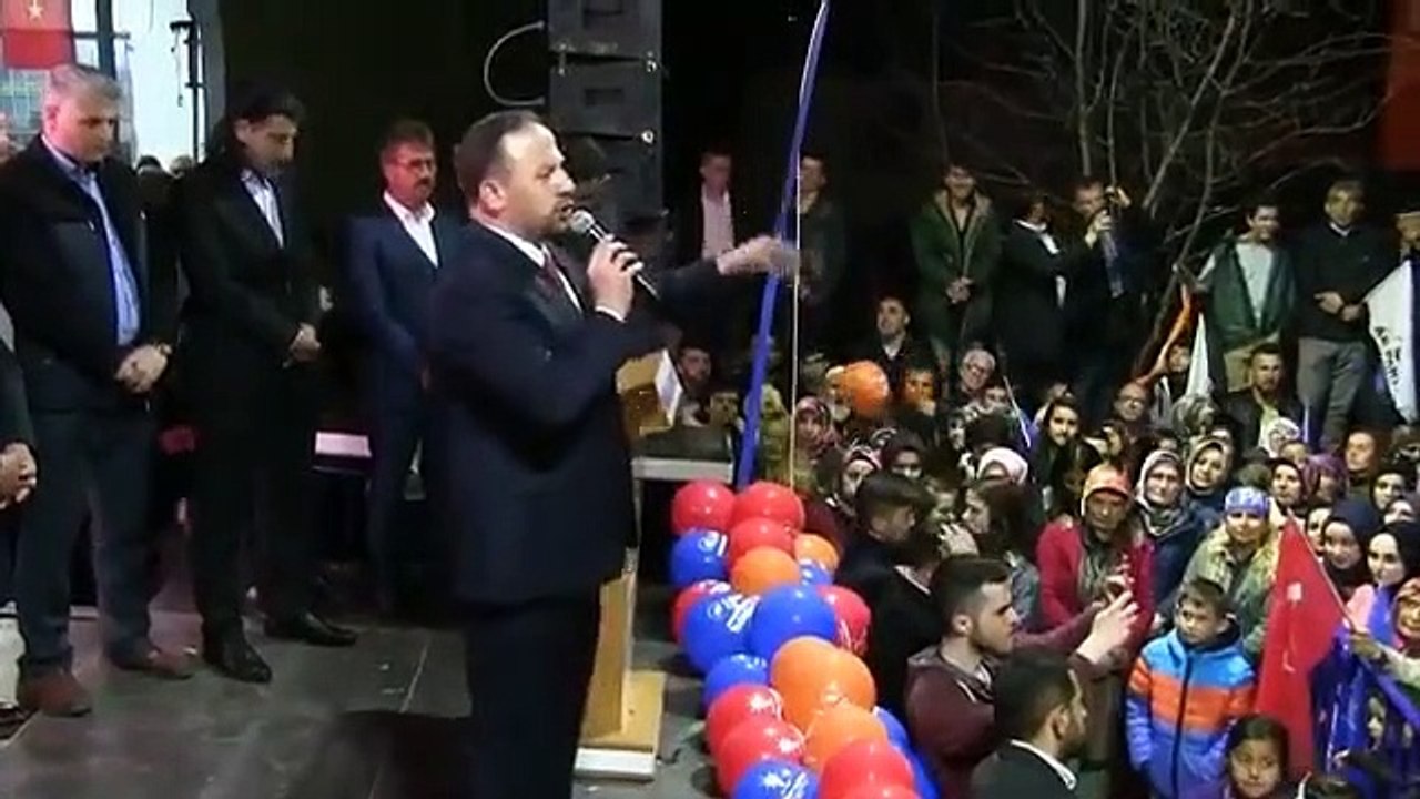 BAŞKAN YILDIRIM MEYDANIN TOZUNU ATTI