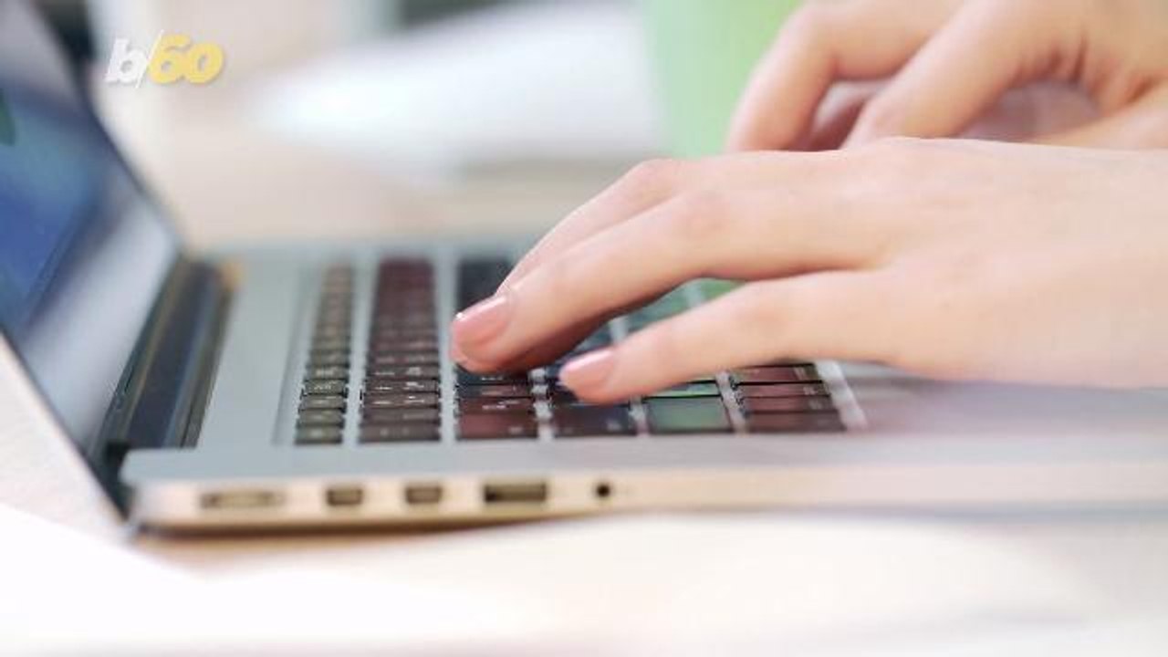 Woman Receives 'Self-Improvement' List 3 Months After Bad Tinder Date