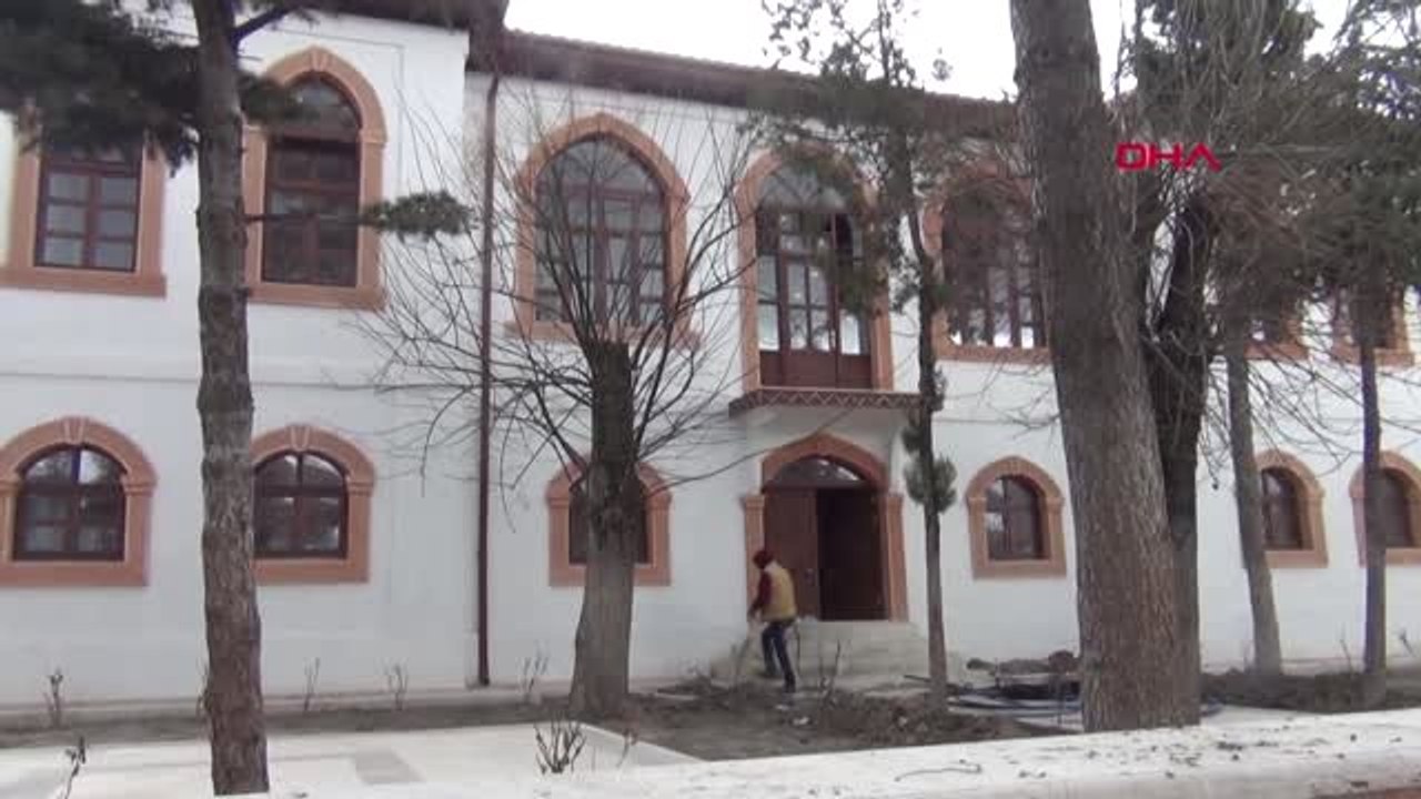 Kütahya Restore Edilen Tarihi Okul Belediye Hizmet Binası ve Kütüphane Olacak