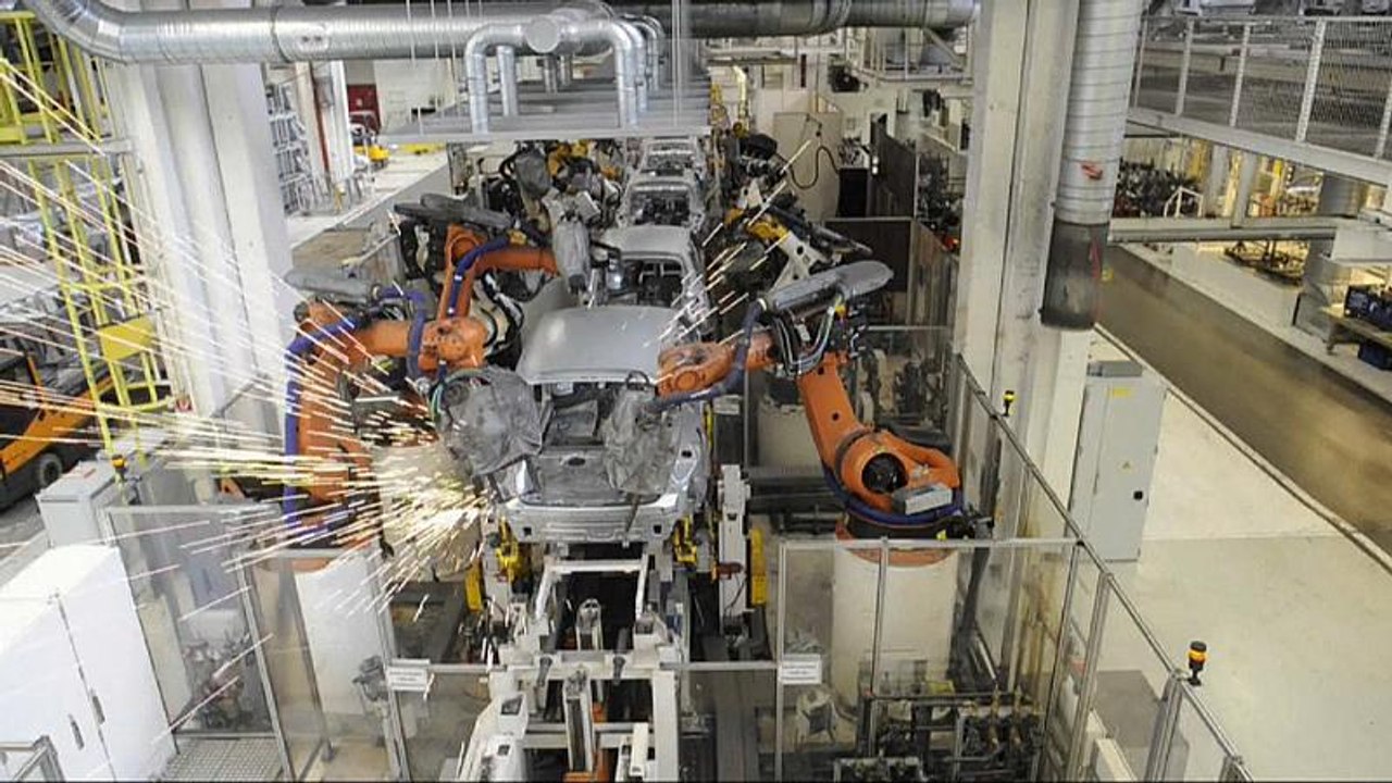 VW setzt auf E-Mobilität und plant Stellenabbau