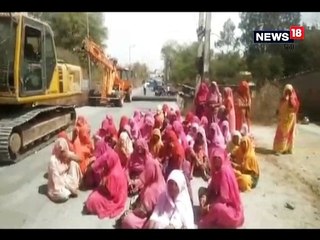 महिलाओं ने बंद कराया जलदाय विभाग का काम, रास्ता भी रोका
