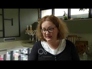 Ora News - Të rinjtë larg politikës! Vetëm 5 për qind besojnë te partitë