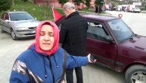 CHP’liler AK Parti konvoyunun geçeceği yolu araçla kapattı