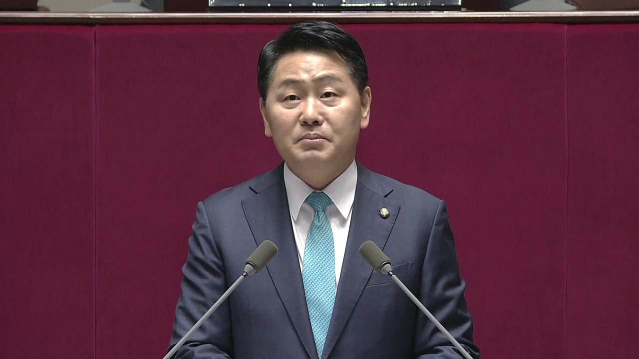 [현장영상] 바른미래당 김관영 원내대표, 국회 교섭단체 대표 연설 / YTN