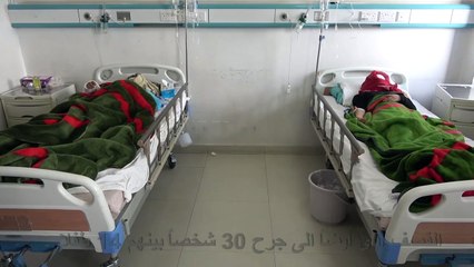 جرحى القصف على محافظة حجة اليمنية يتلقون العلاج