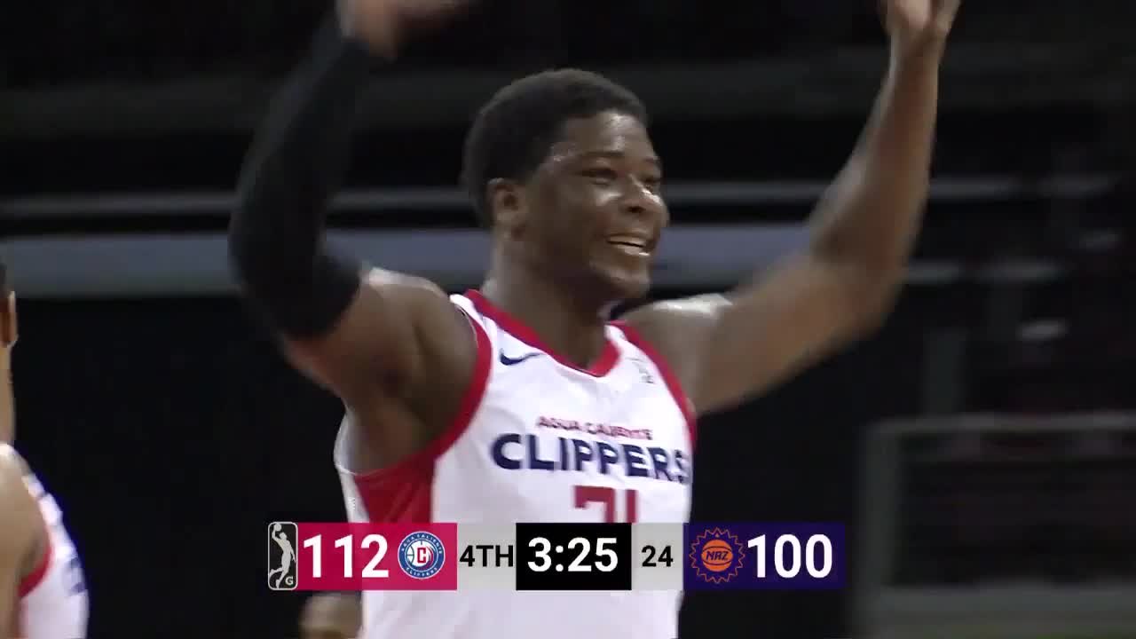 Angel Delgado Posts 40 points & 20 rebounds vs. Northern Arizona Suns