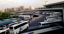 Erdoğan'ın Fotoğrafının Olduğu Gazeteyi, Otobüsün Merdivenine Seren Şoförün İfadesi Alındı