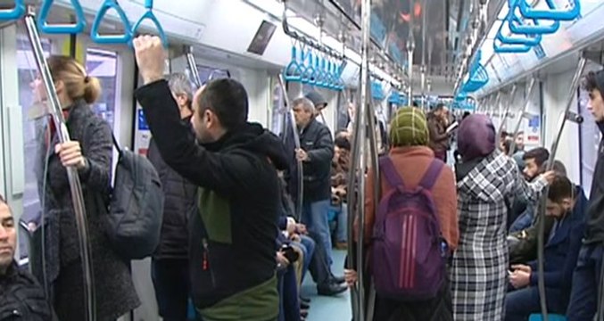 Gebze-Halkalı Banliyö Tren Hattı İlk Gününde Vatandaşlardan Yoğun İlgi Gördü