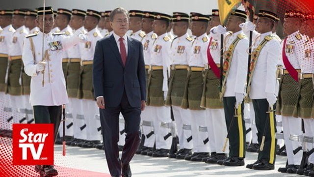 Visiting South Korean President Moon accorded state welcome at Parliament Square