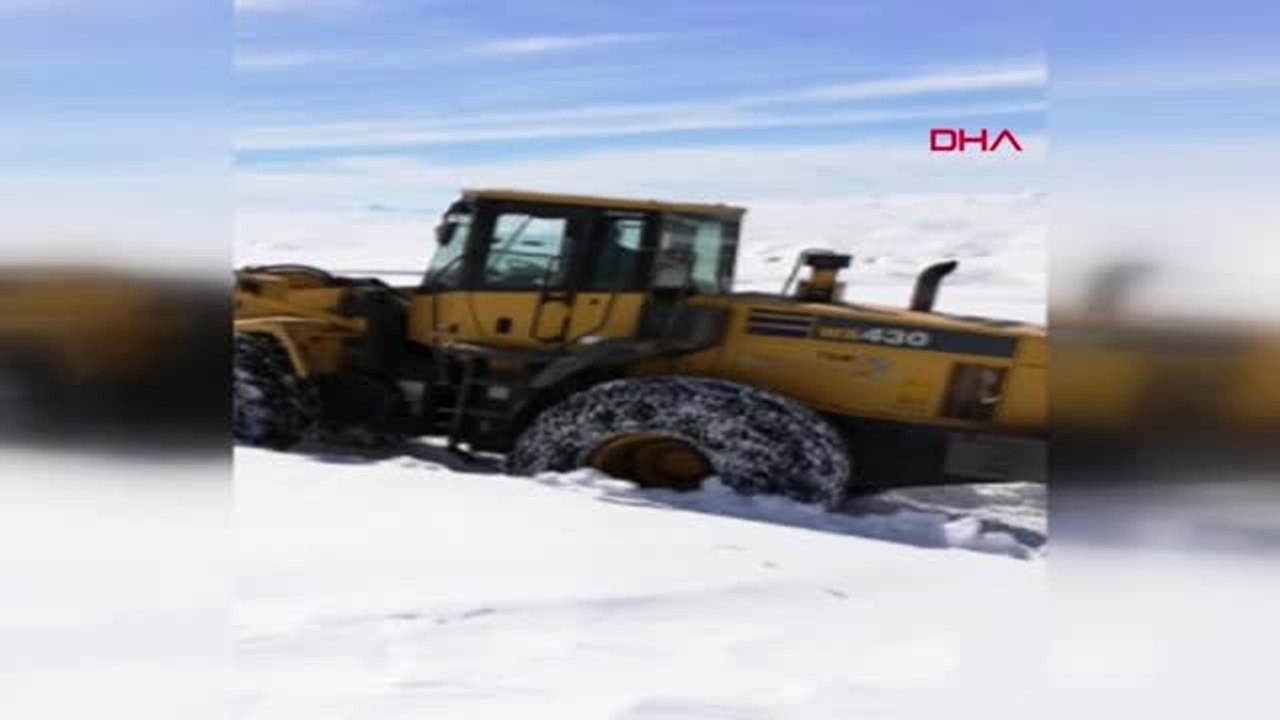 Van'da Kardan Kapanan Mahalle Yolları Ulaşıma Açıldı