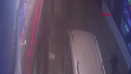 İstanbul Cezayirlilerle Suriyeliler Fatih'te Kavga Etti 1 Ölü 1 Yaralı