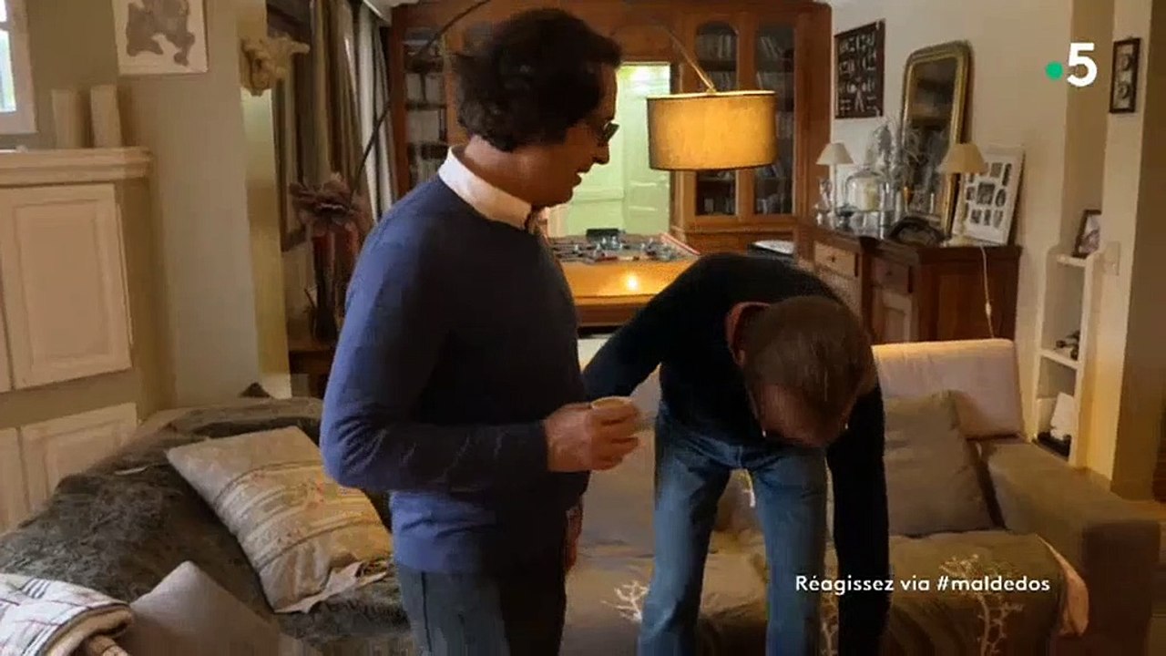 Contre le mal de dos, un spécialiste donne une astuce... qui ne parvient pas à convaincres les twittos ! Regardez