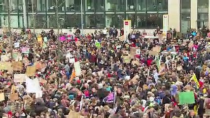 #FridayforFuture in Berlin: Schüler streiken für's Klima