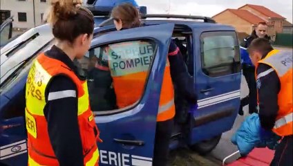 Faulquemont : les pompiers du SDIS57 s'entraînent à gérer le malaise d'un gendarme