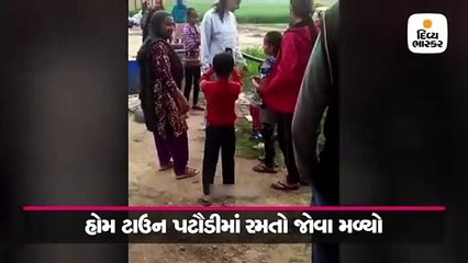 મમ્મી પપ્પા સાથે પોતાના વતન ગયો તૈમૂર અલી ખાન