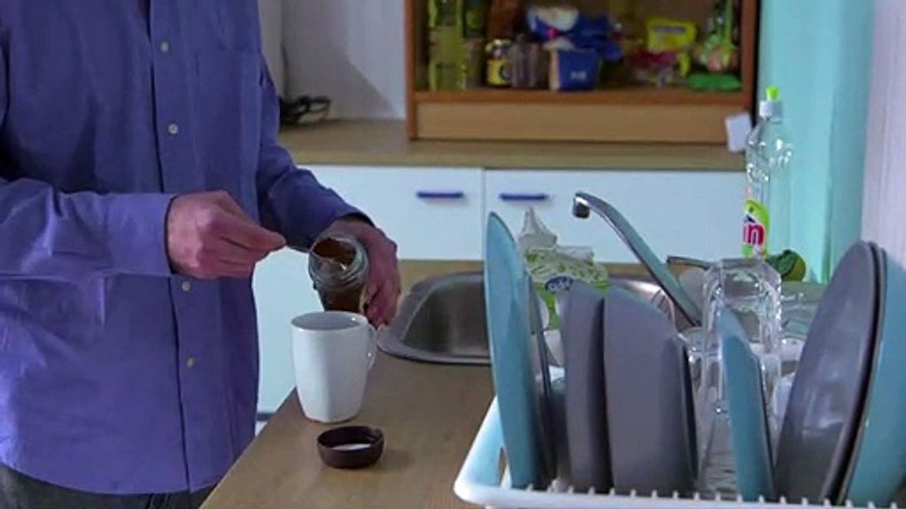 Pisos colmena japoneses llegan clandestinamente a Barcelona