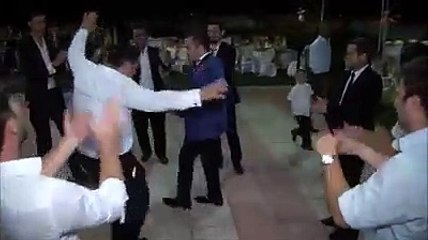 düğünde böyle oynanır