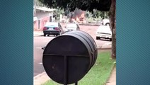 Fumaça da queima de lixo incomoda moradores da Rua Carlos de Carvalho