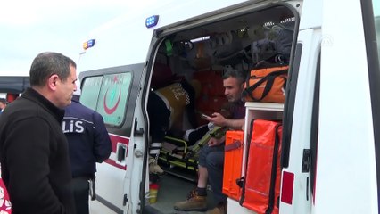 Yolcu otobüsü ile kamyon çarpıştı: 15 yaralı (2) - AMASYA