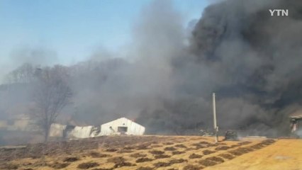 김포 욕실가구 제조공장서 불...3시간 넘어 진화 / YTN