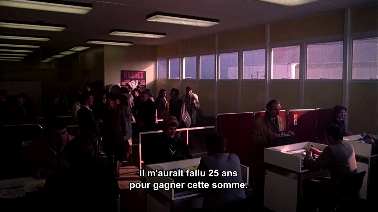 Extrait Travail au noir de Jerzy Skolimowski / La douane