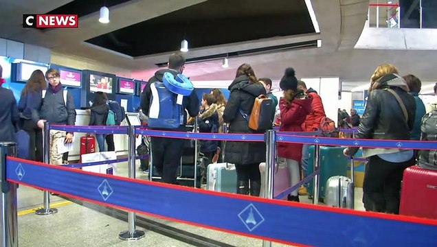Privatisation d'Aéroports de Paris : la classe politique divisée