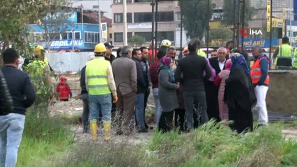 Göçük altındaki işçilerin yakınlarından tepki