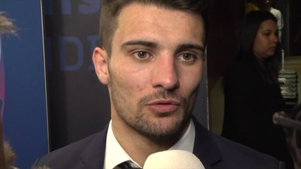 Barcelone - Lyon : "Une classe d'écart entre eux et nous", estime Léo Dubois