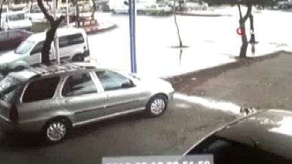 İki Aracın Çarpıştığı Kaza Kamerada