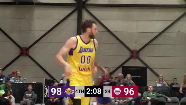 Spencer Hawes Posts 17 points & 11 rebounds vs. Grand Rapids Drive