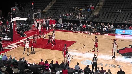 A highlight-reel play by Robert Williams III!