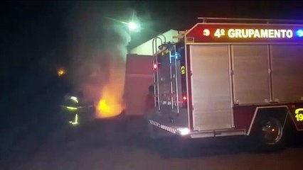 Incêndio em veículo mobiliza Corpo de Bombeiros