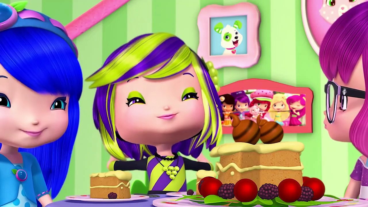 Charlotte Aux Fraises  Big Parade aux Fraises Aventures à Fraisi Paradis