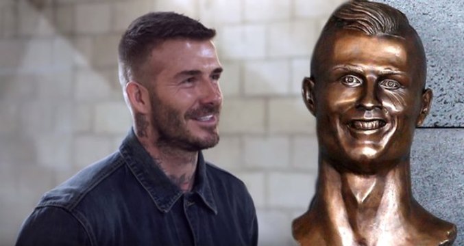Kamera Şakasına Maruz Kalan Beckham, Kendi Heykelini Görünce Dondu Kaldı