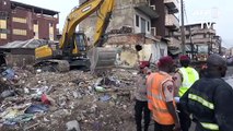 ارتفاع حصيلة انهيار مبنى يضم مدرسة في لاغوس إلى تسعة قتلى