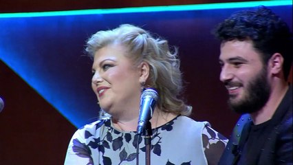 Eni Çobani këndon “Kur të jesh mërzitur shumë” dhe ja del shkëlqyer!