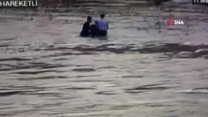 Cizre'de İntihar Eden Kadını Kurtaran Kahraman Polis, O Anları Anlattı