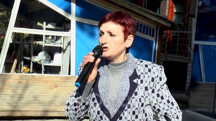 Ora News - Gjimnazistët e Peshkopisë bojkot mësimit për 7 mars, kundër transferimit të mësueses