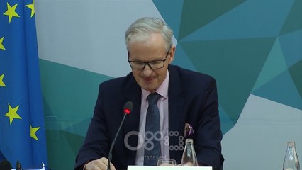 Ora News - Danielsson: Djegia e mandateve minon rrugëtimin drejt BE, shqetësim nxitja e dhunës