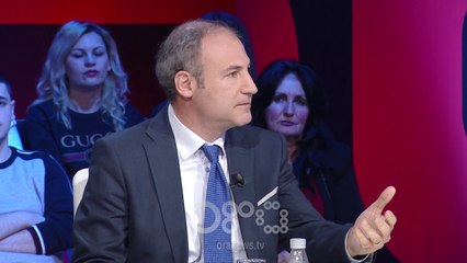 Ora News - Bumçi: Rasti i gazetares britanike, i paprecedentë