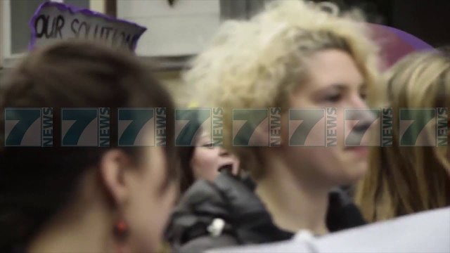 8 MARSI PRITET ME PROTESTA NE SHUME VENDE TE BOTES - News, Lajme - Kanali 7